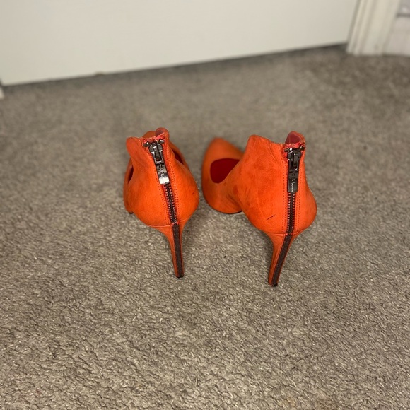 BCBG Generation - Picture 3 of 4